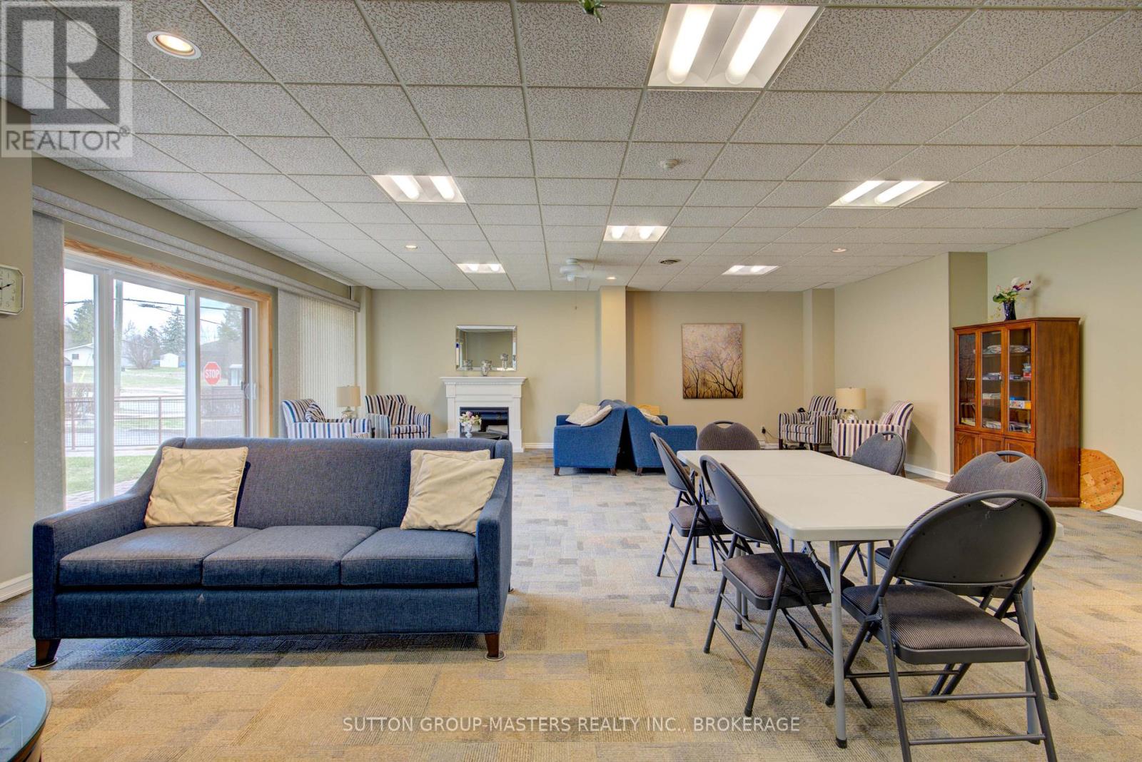 #1004 257 BATH ROAD - 28