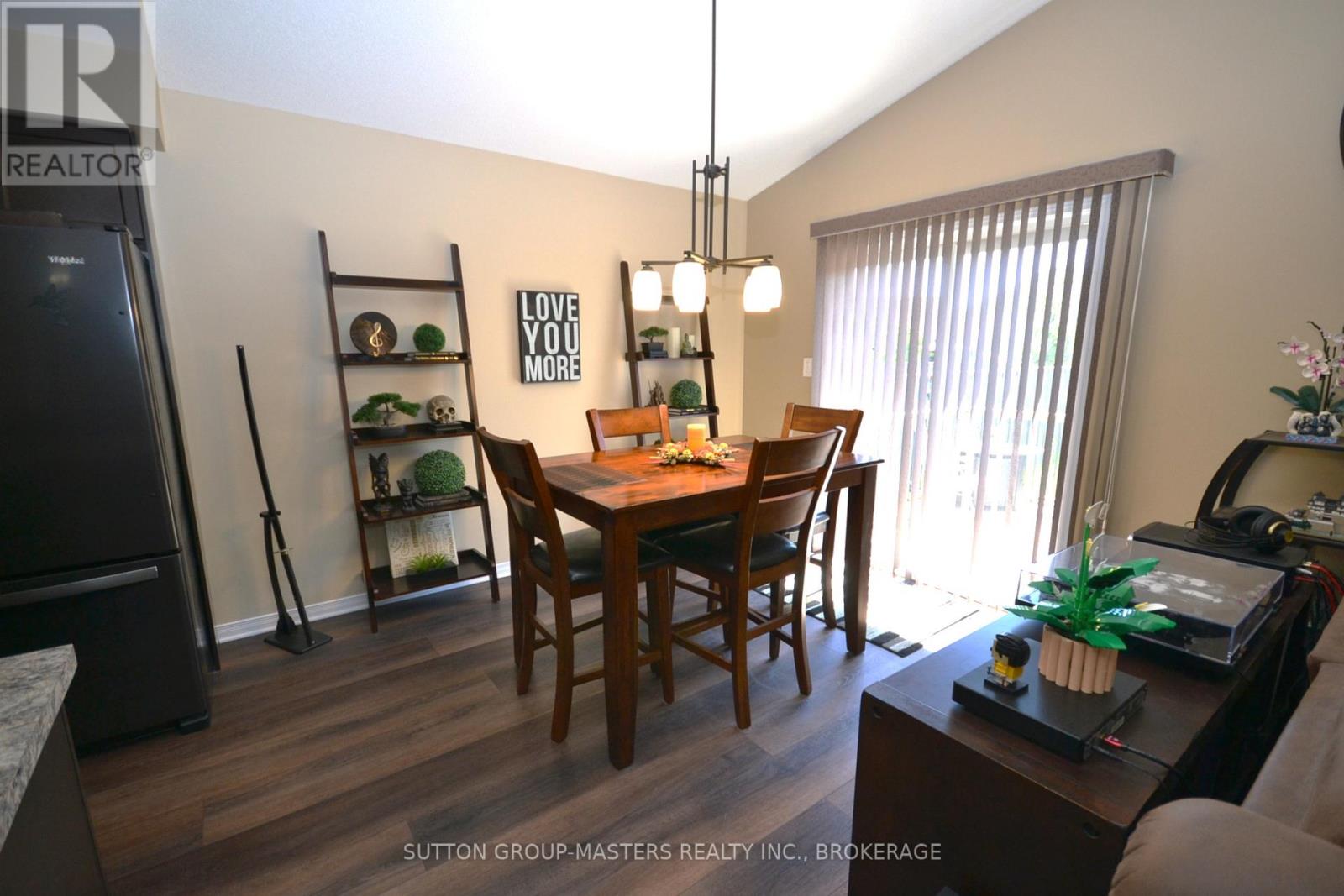 737 MARGARET WAY - 13