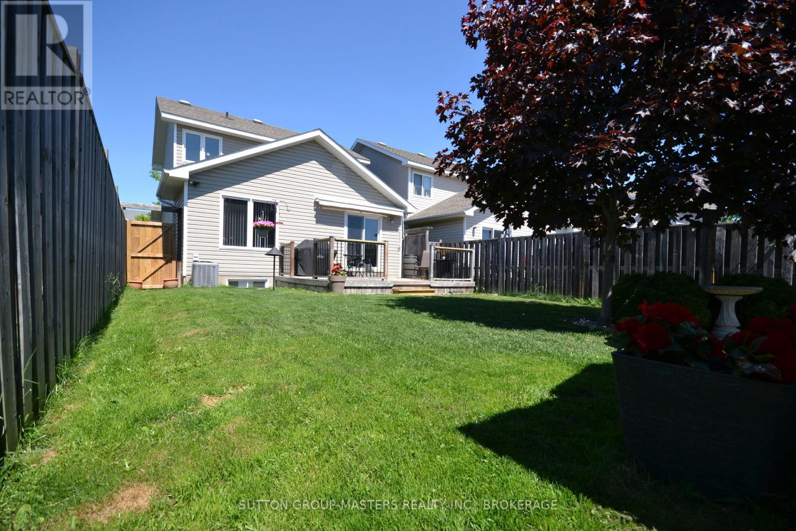 737 MARGARET WAY - 30
