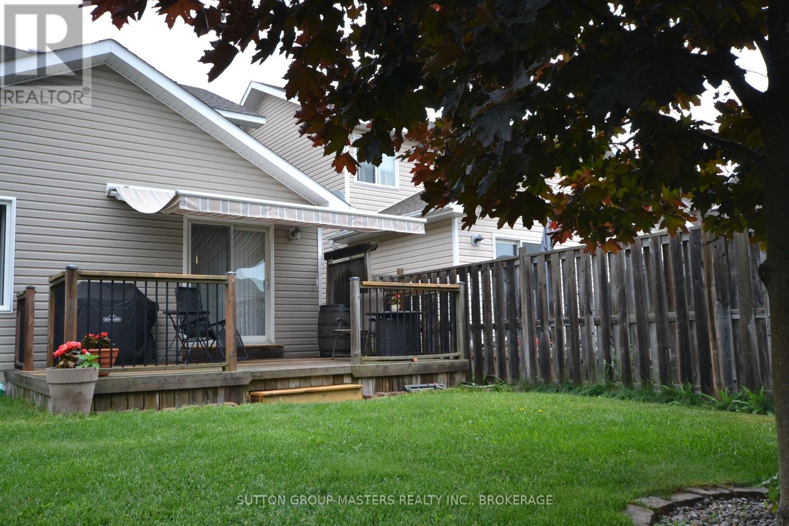 737 MARGARET WAY - 31