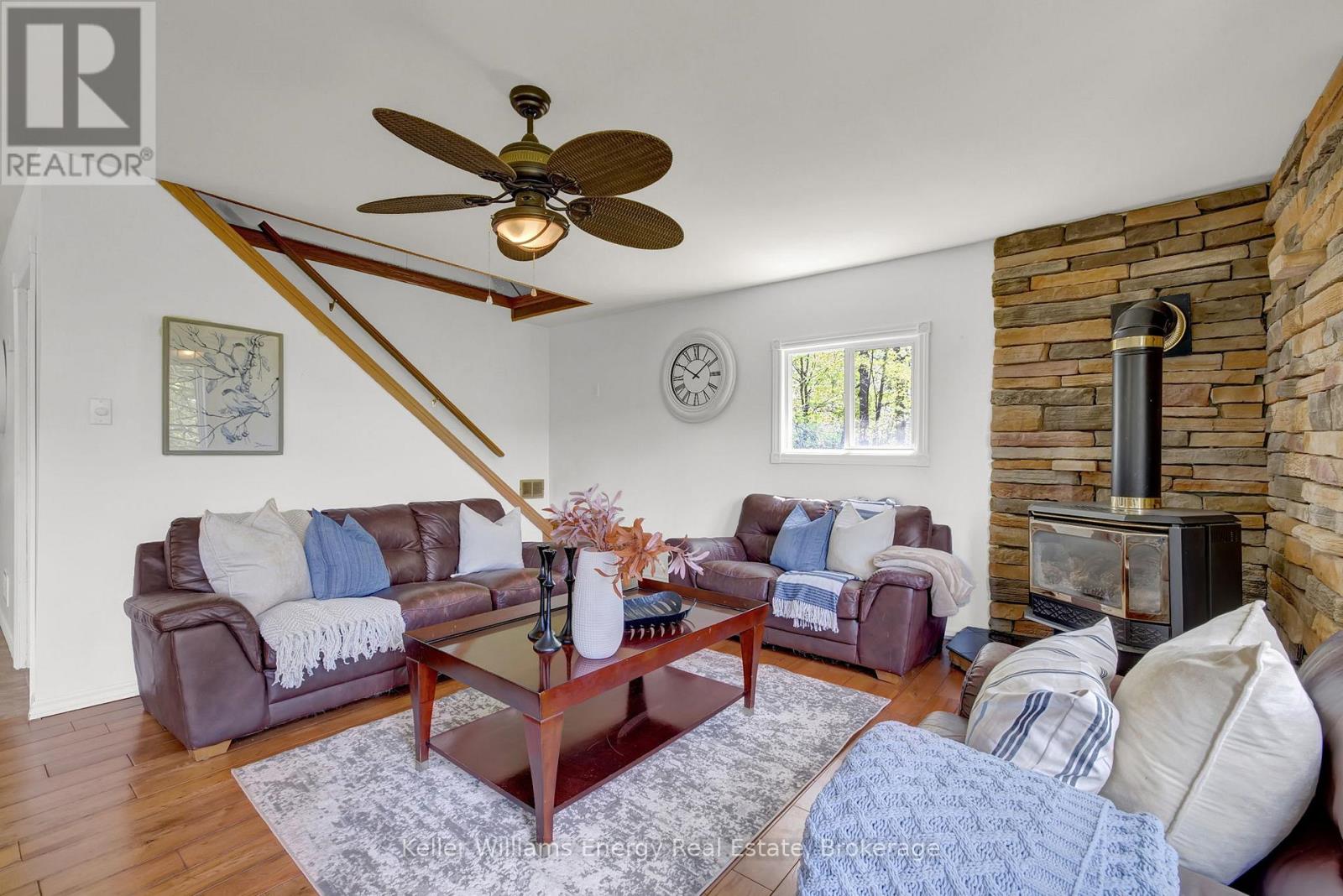 34C BENTLEY LAKE PLACE - 16