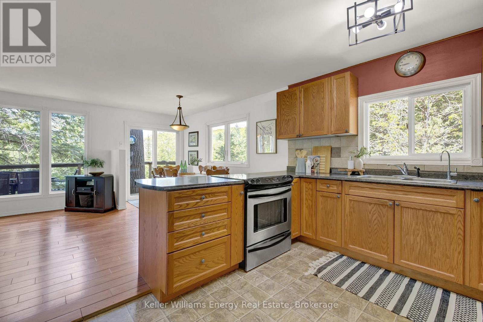 34C BENTLEY LAKE PLACE - 23