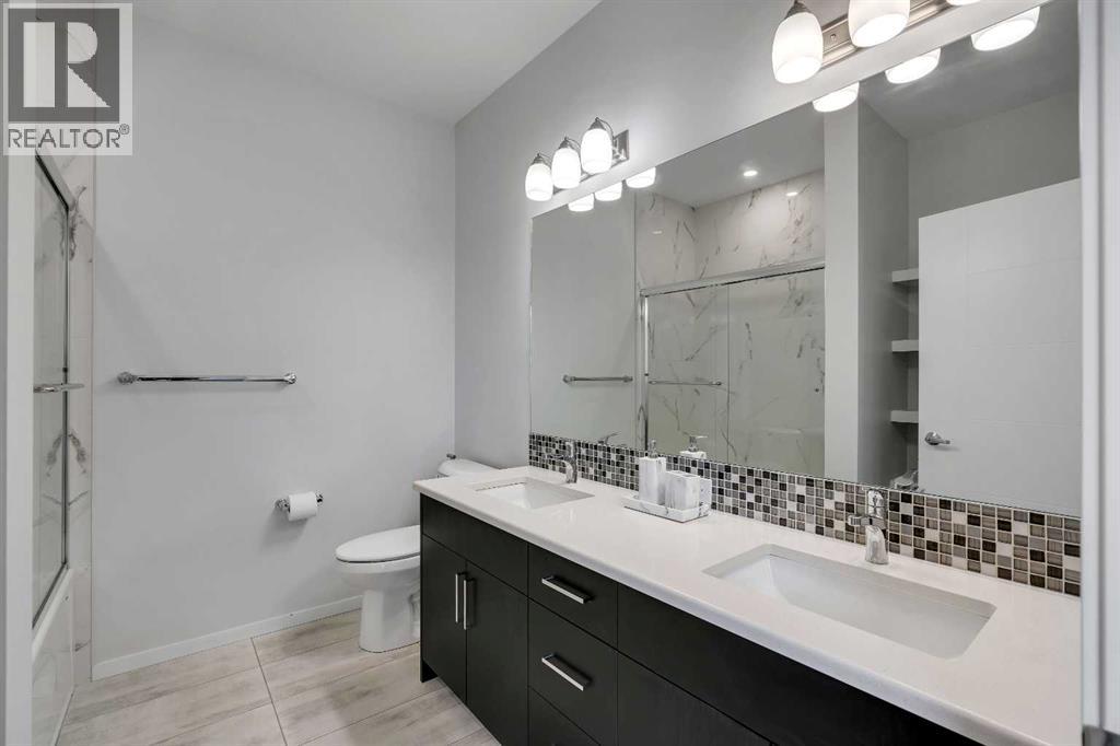 Master also has a 5pc ensuite