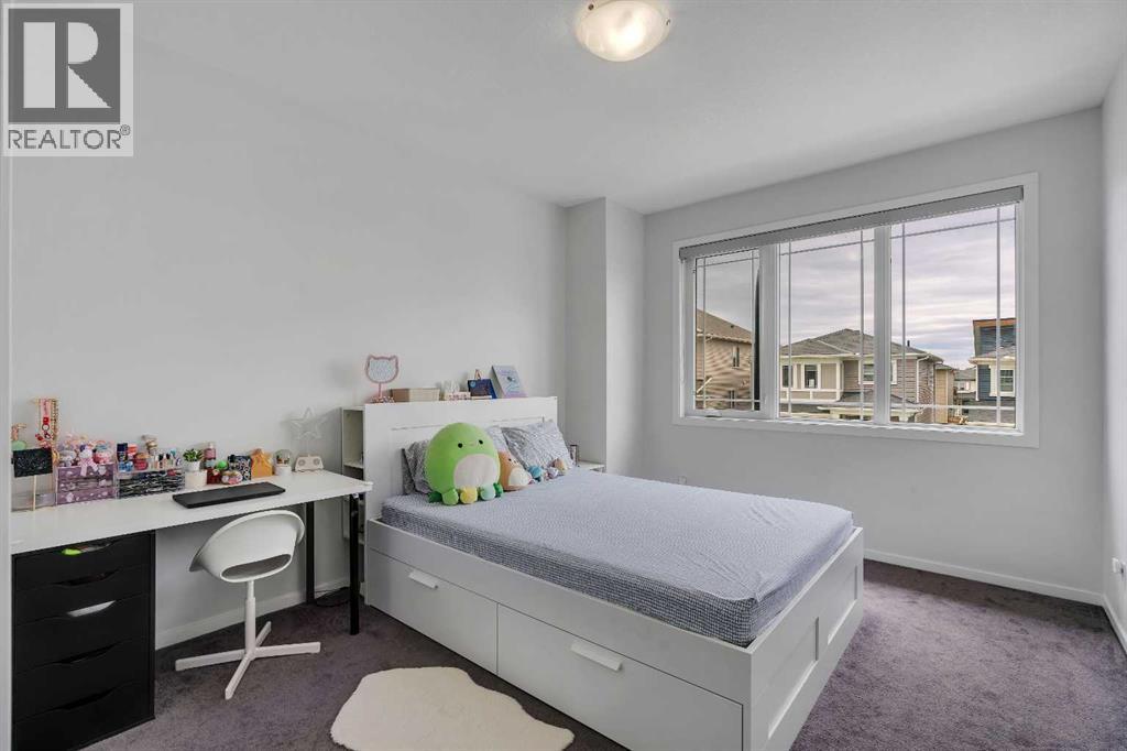 3rd bedroom on the upper level