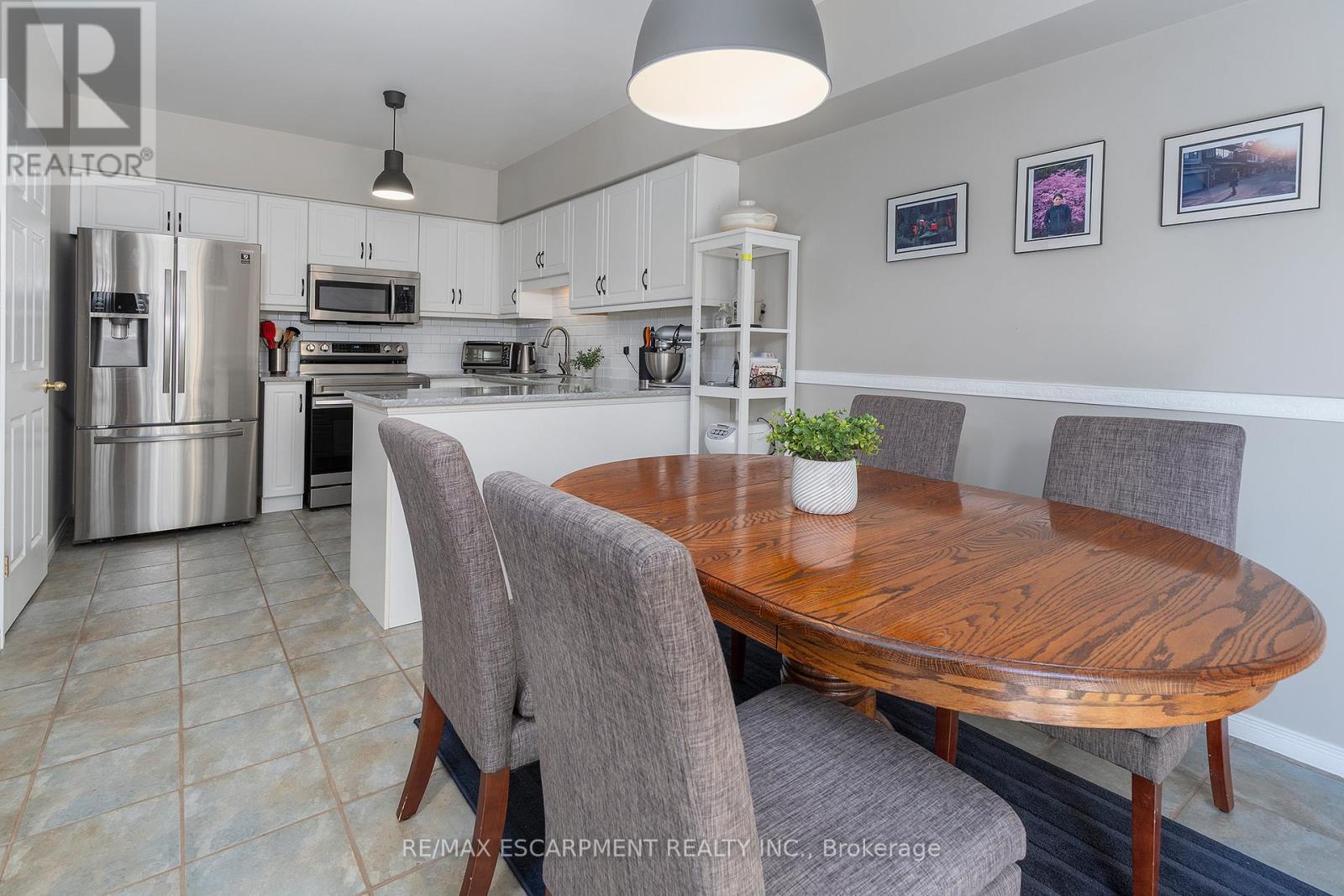 41 VALRIDGE DRIVE - 10