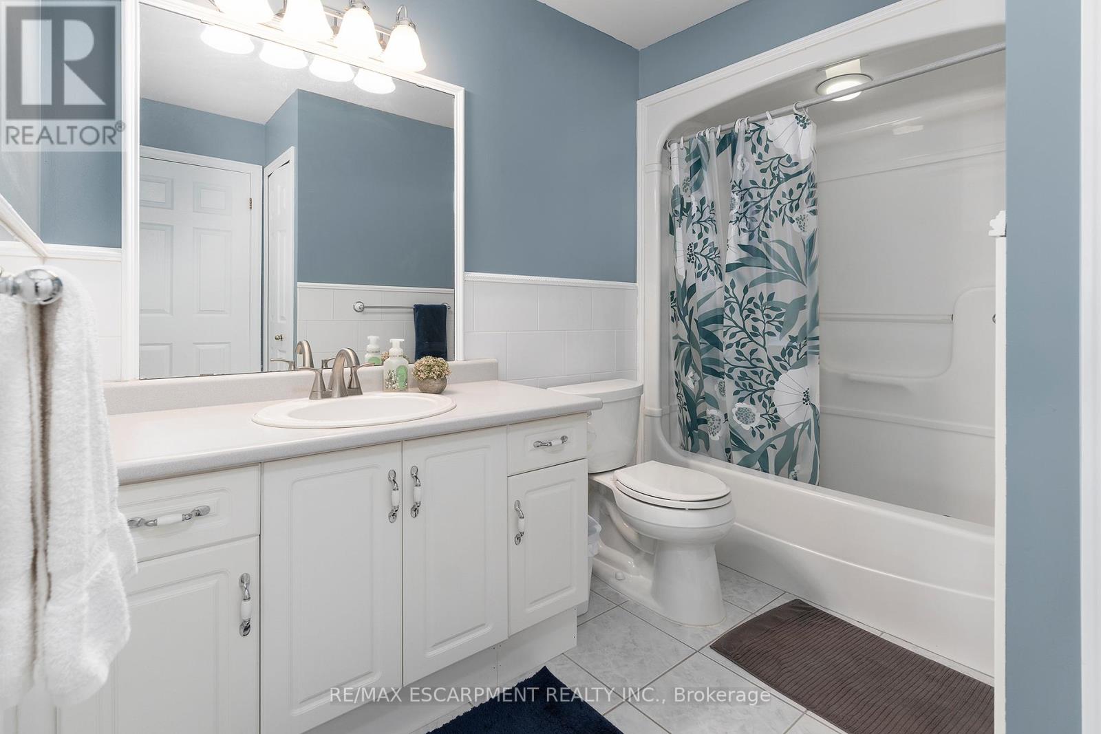 41 VALRIDGE DRIVE - 16
