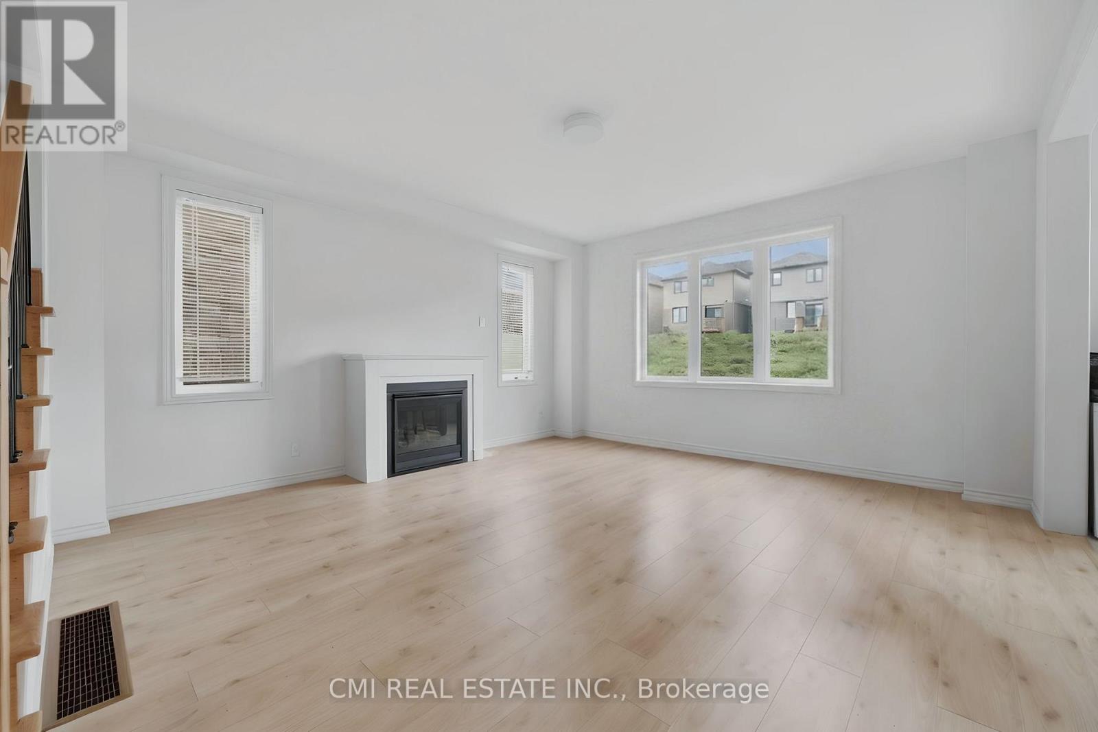 1025 TRAILSVIEW AVE AVENUE - 15