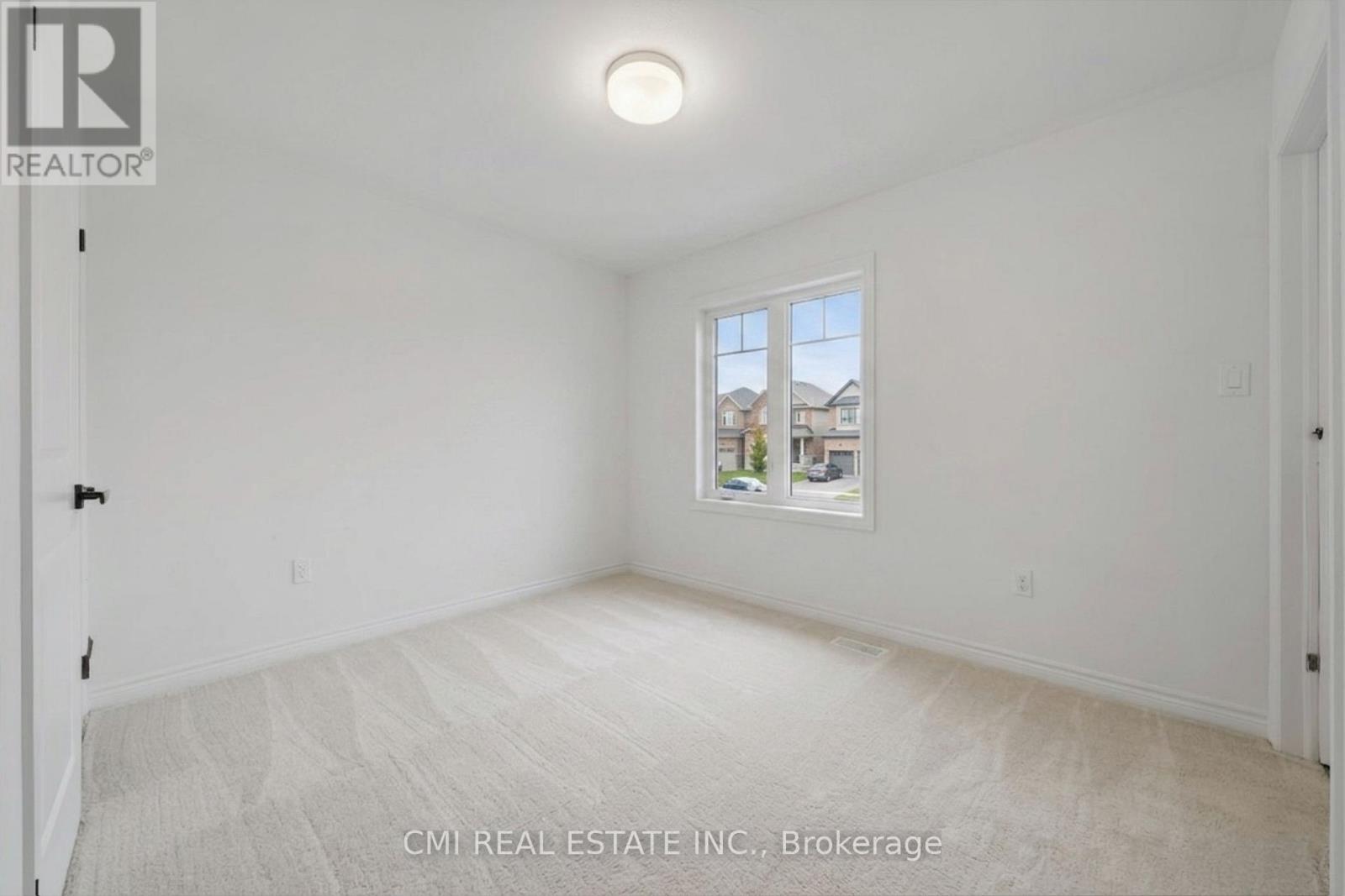 1025 TRAILSVIEW AVE AVENUE - 31