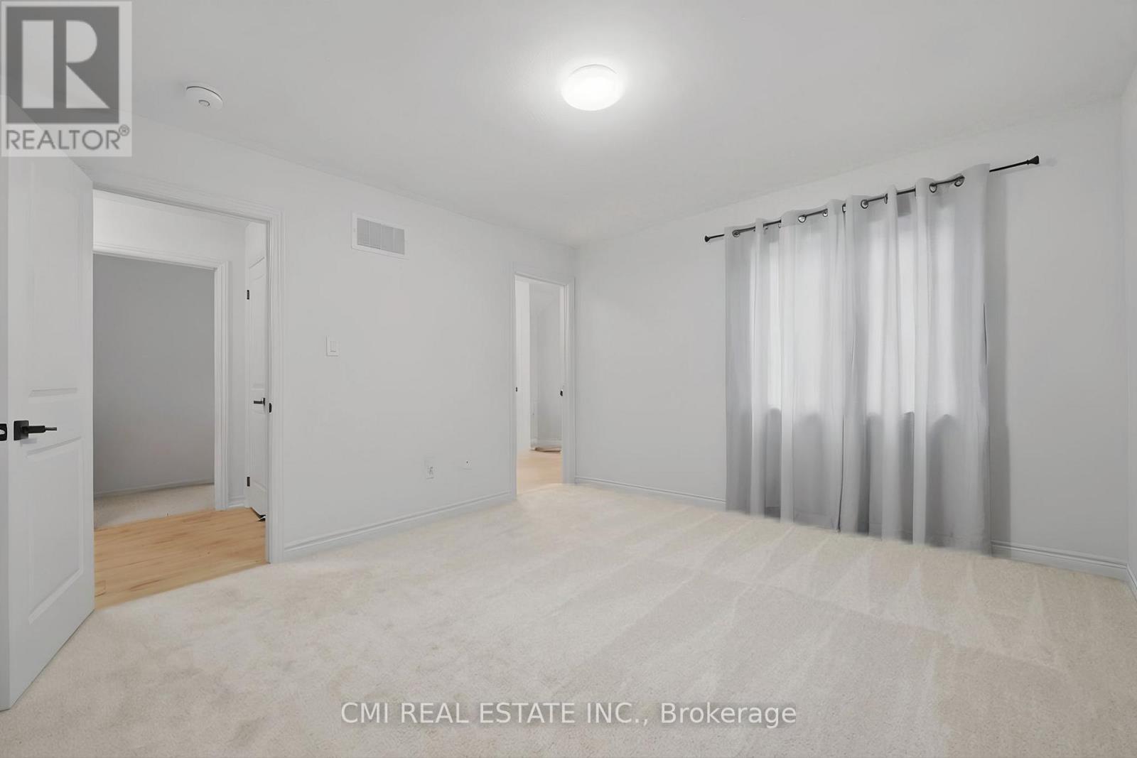 1025 TRAILSVIEW AVE AVENUE - 33