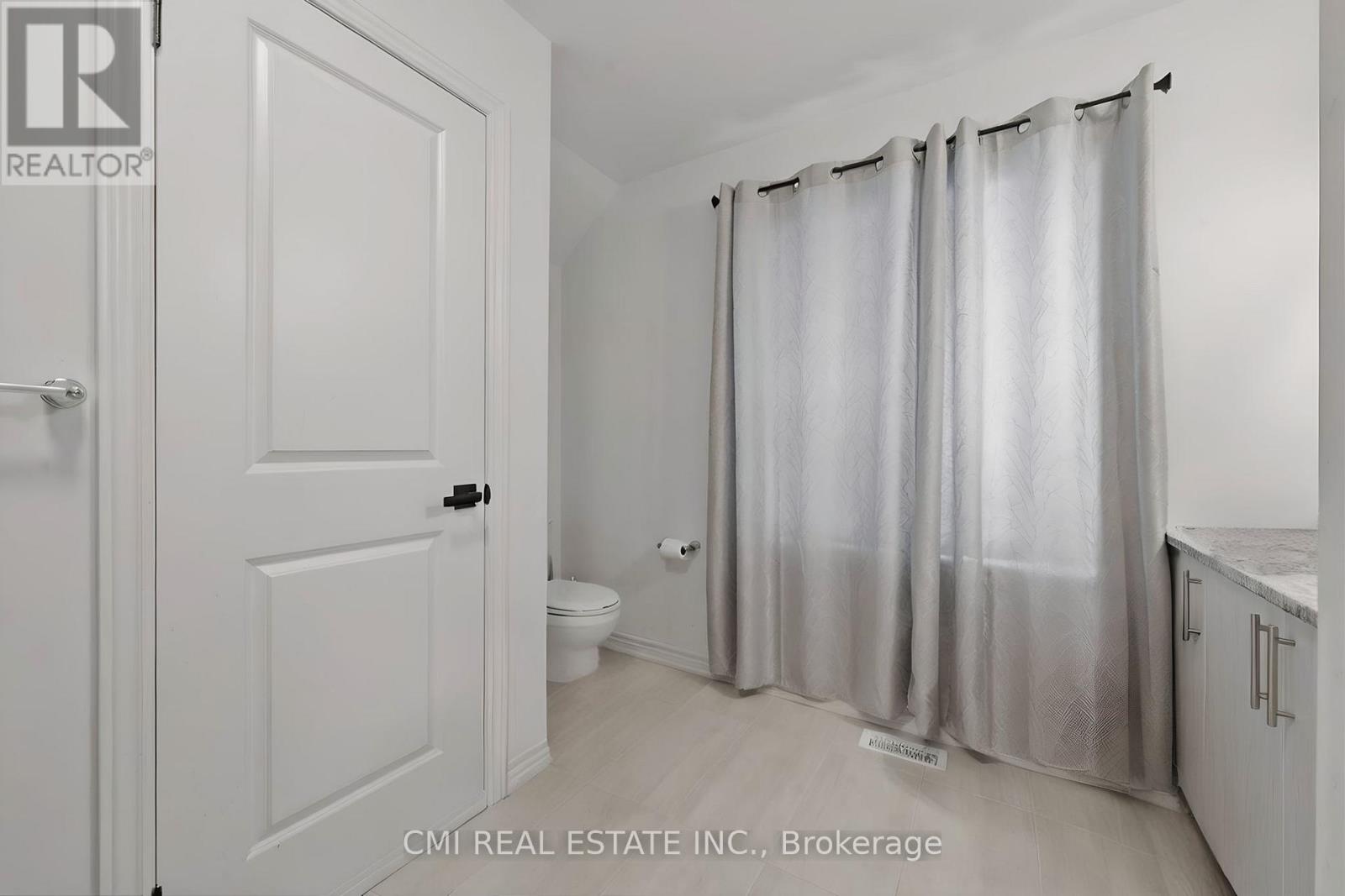 1025 TRAILSVIEW AVE AVENUE - 39