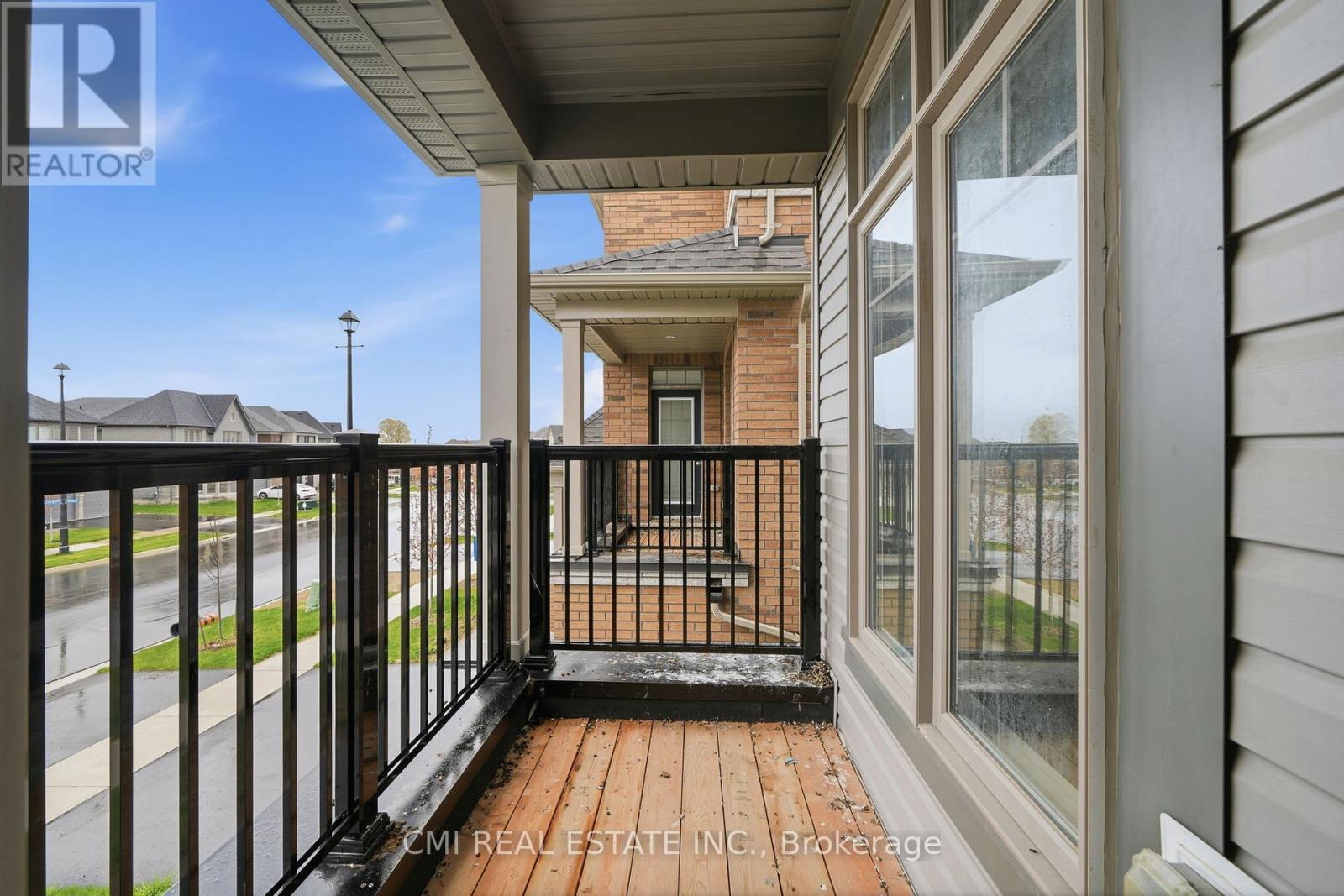 1025 TRAILSVIEW AVE AVENUE - 4