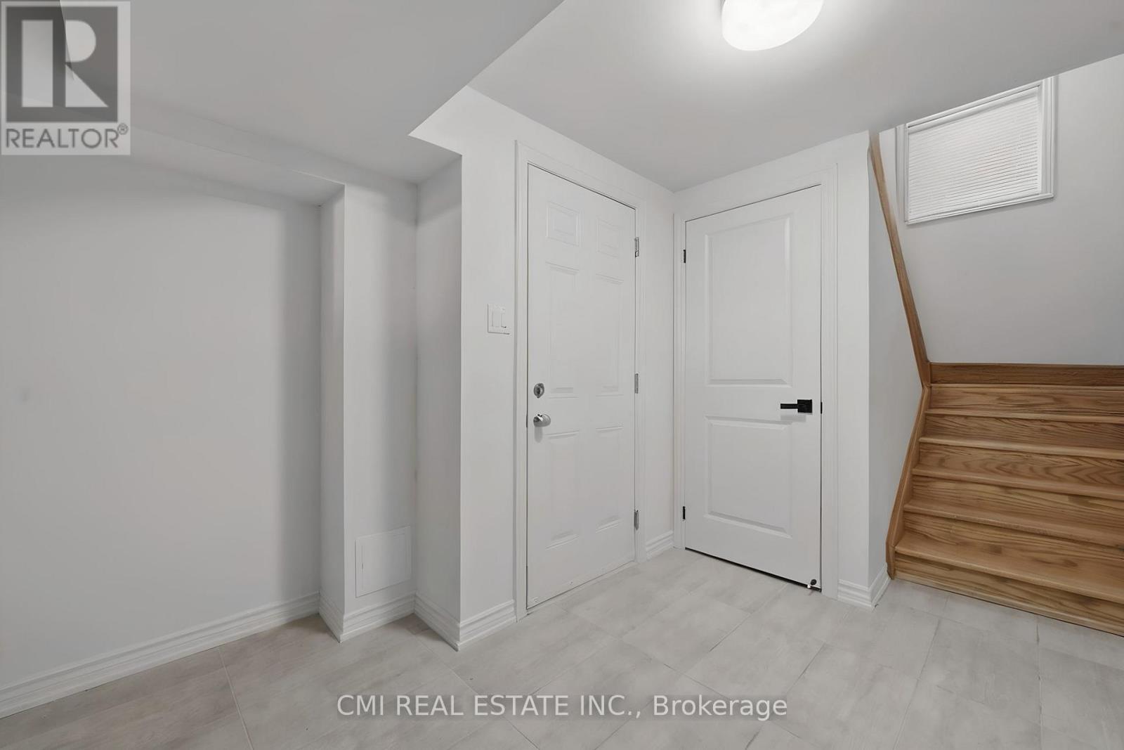 1025 TRAILSVIEW AVE AVENUE - 42