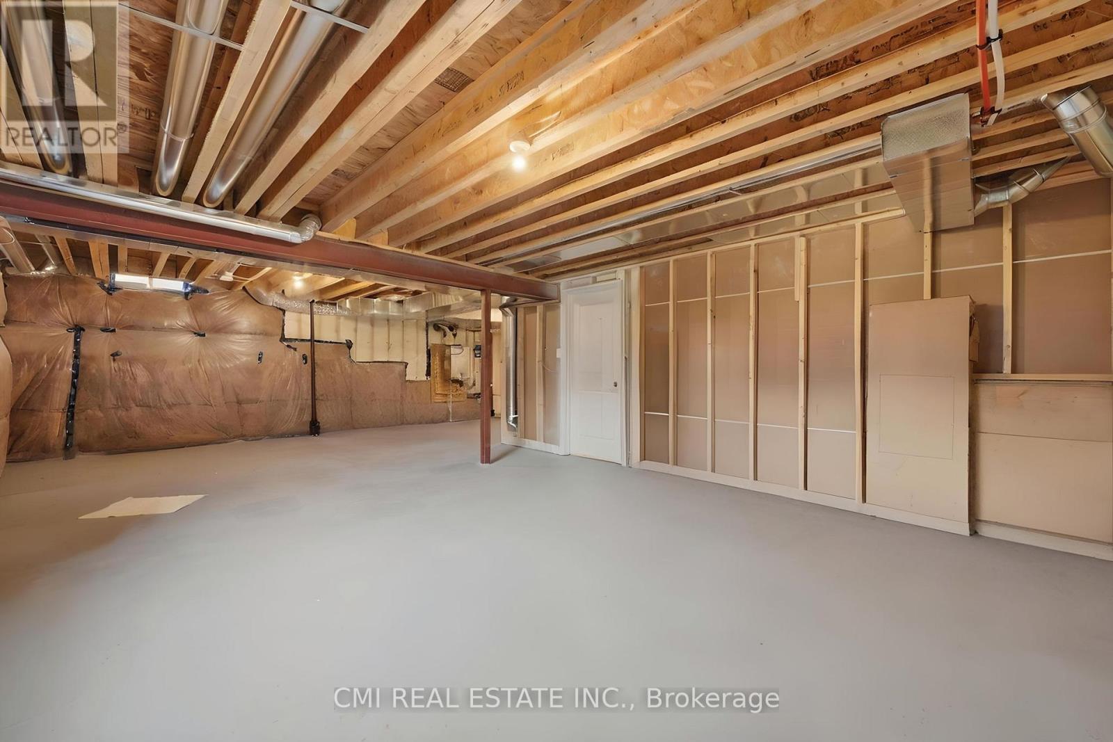 1025 TRAILSVIEW AVE AVENUE - 44