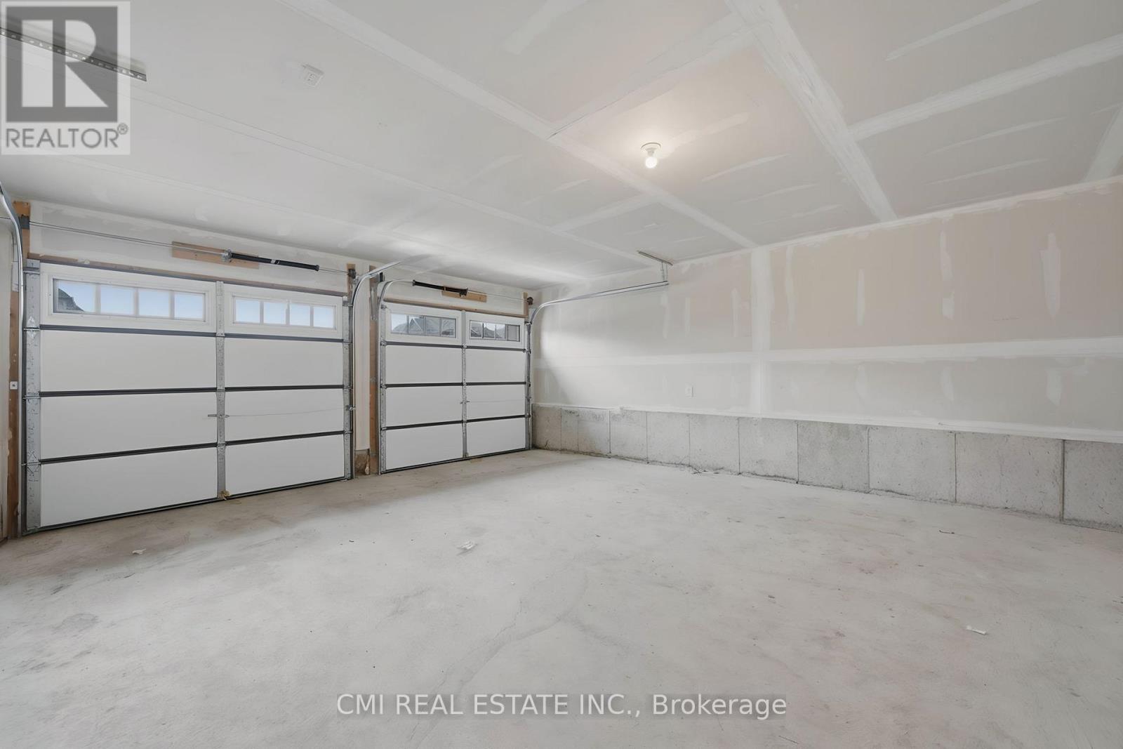 1025 TRAILSVIEW AVE AVENUE - 45