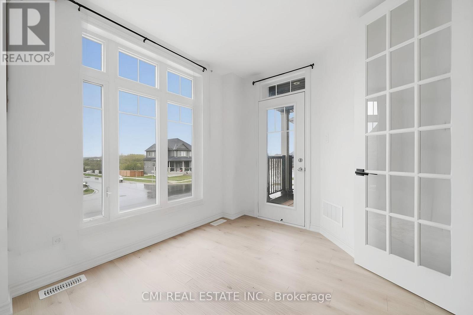 1025 TRAILSVIEW AVE AVENUE - 7