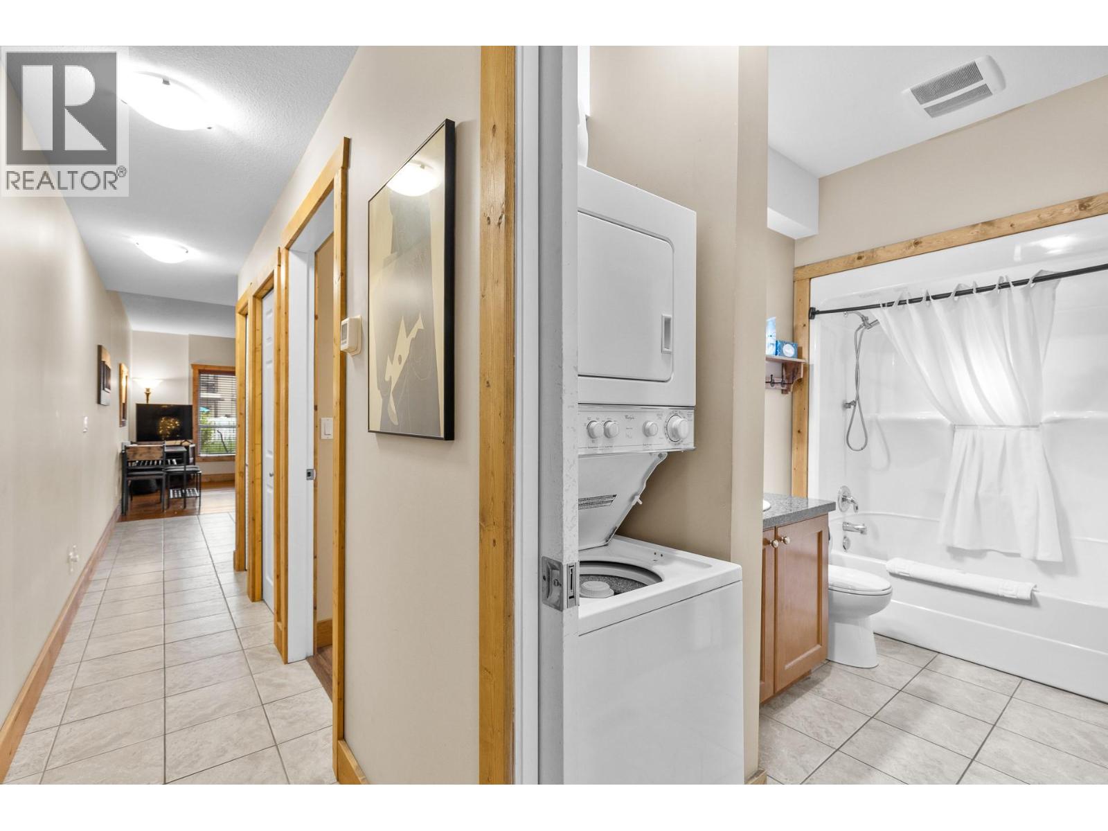 #122 5401 Lakeshore Drive - 24