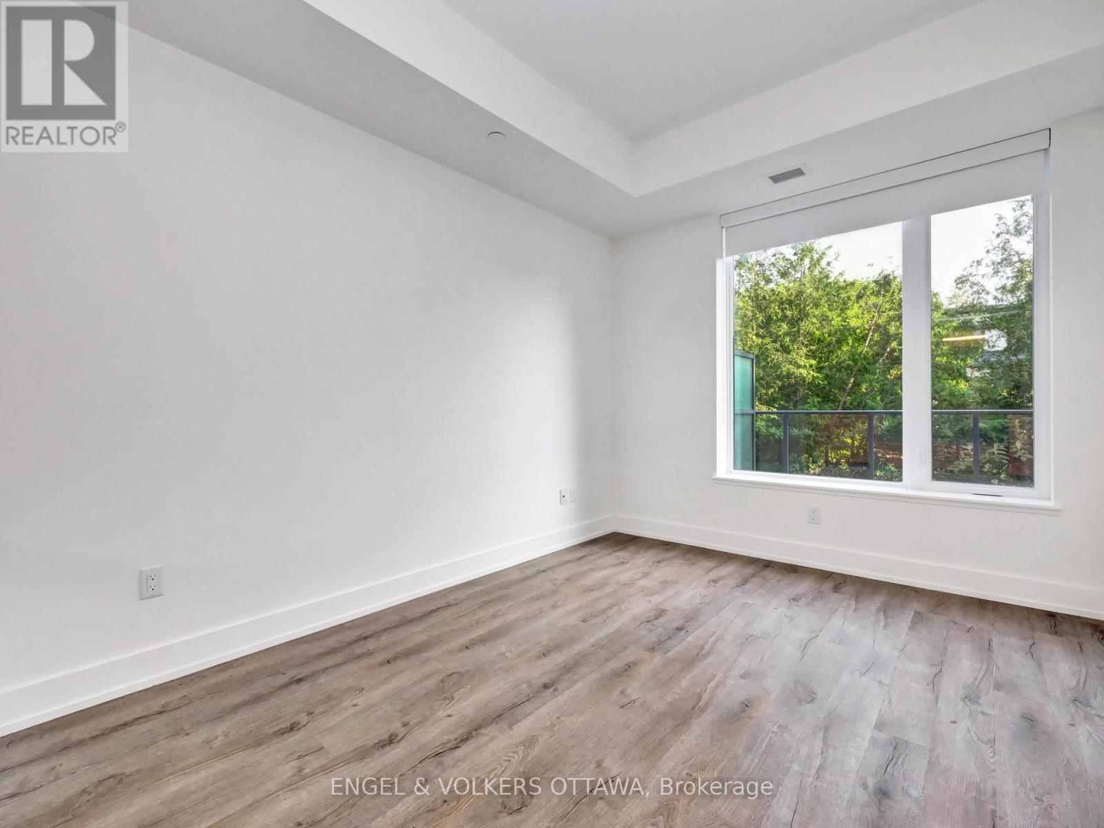 1 Bed, 2 Bath Multi-Family for Rent in Ottawa – 105 – 280 CRICHTON STREET, Ottawa – MLS# X13415038 - Image 3