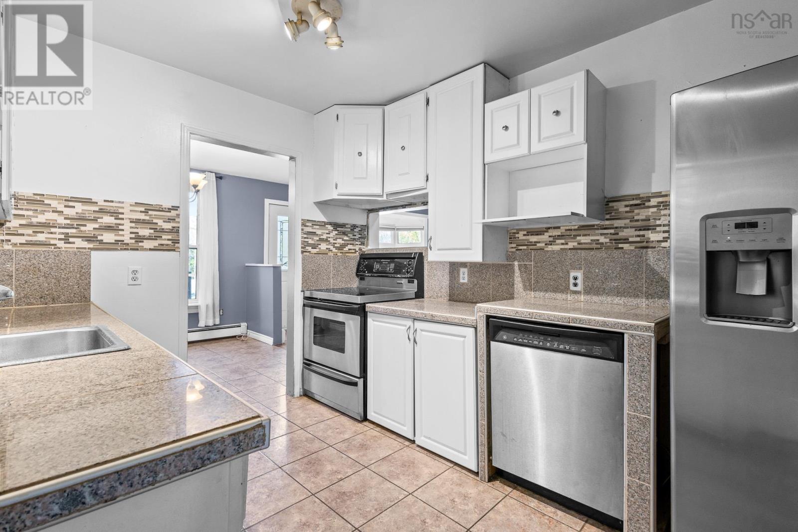 Property 3 of 47 of 2883 Sackville Drive