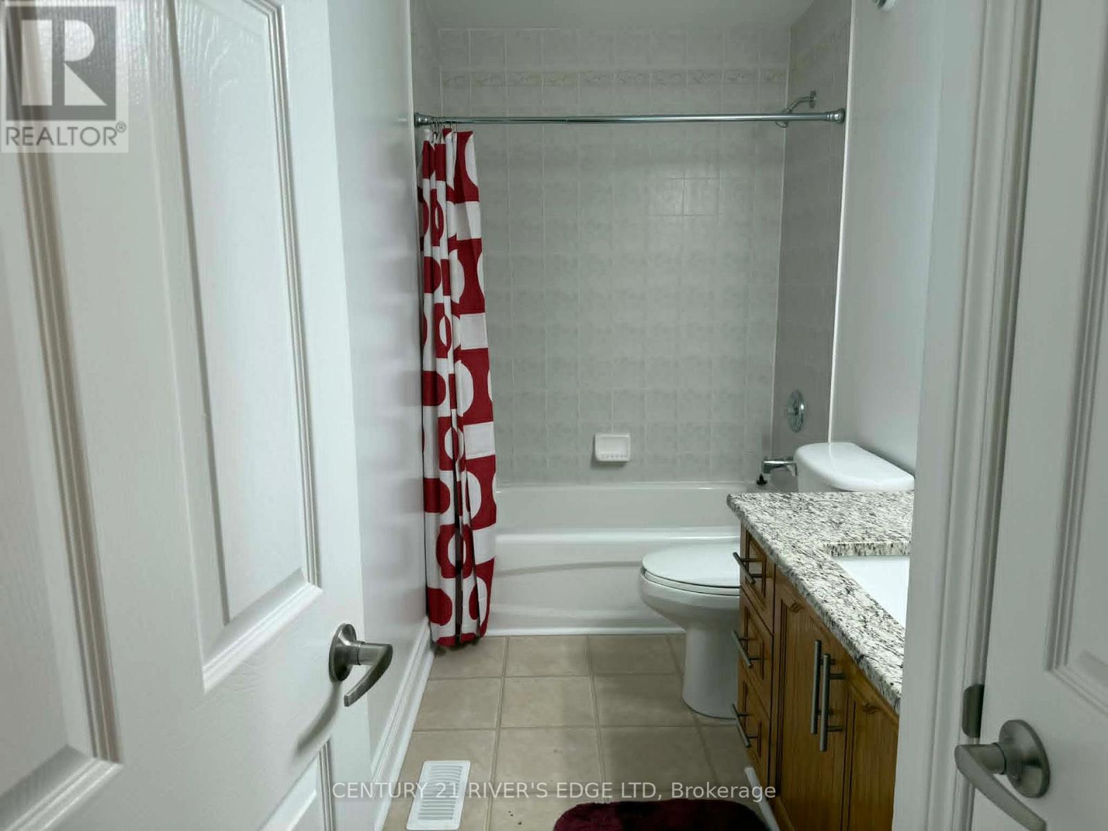 72 ST LAWRENCE STREET - 14