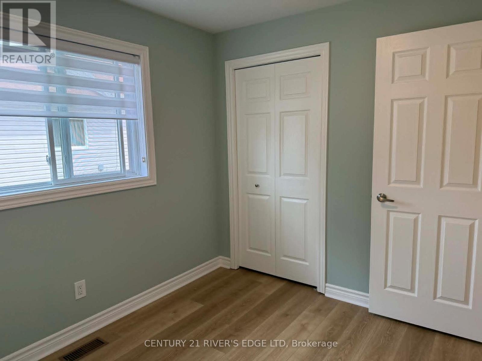 72 ST LAWRENCE STREET - 10