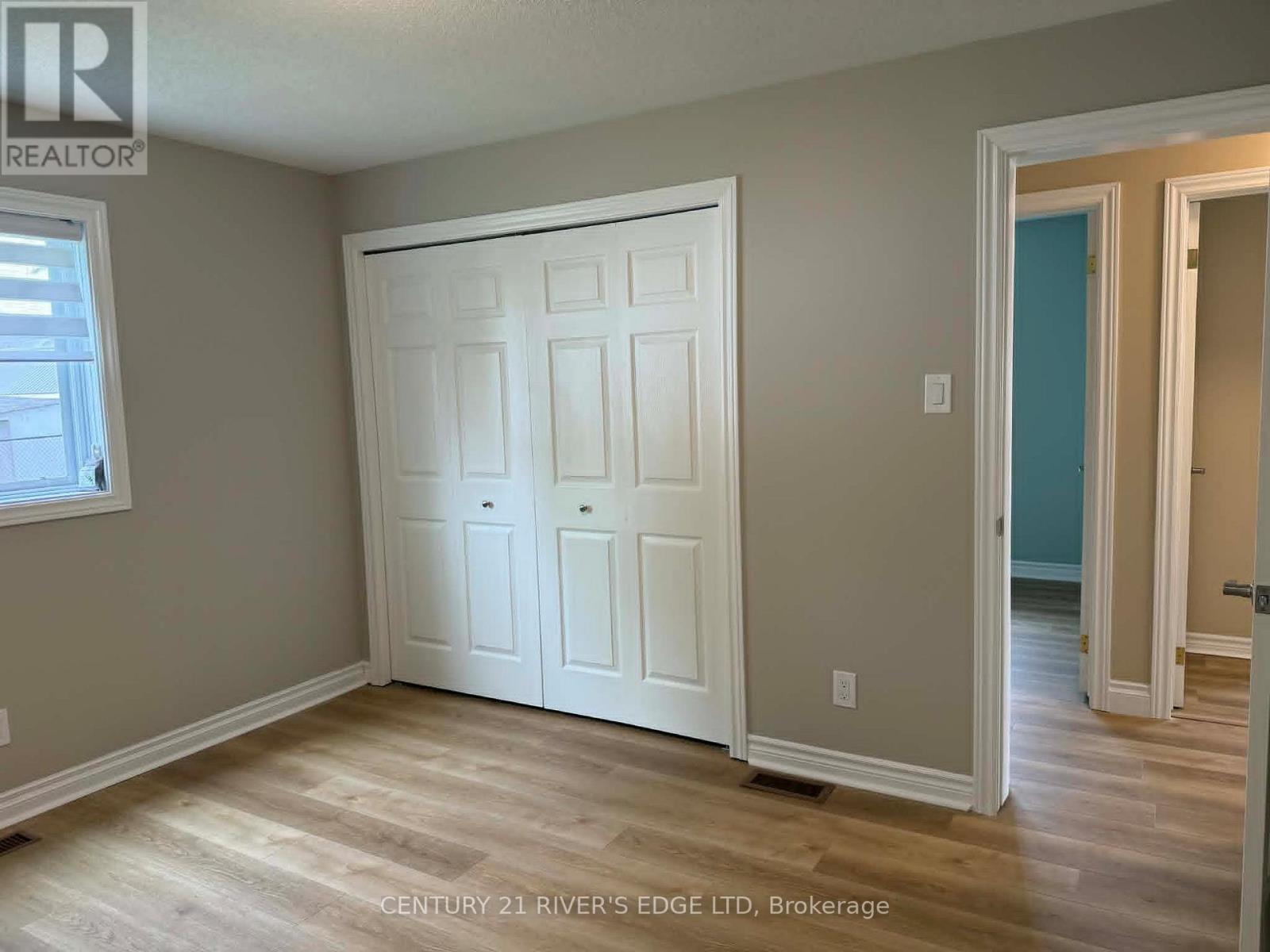 72 ST LAWRENCE STREET - 12