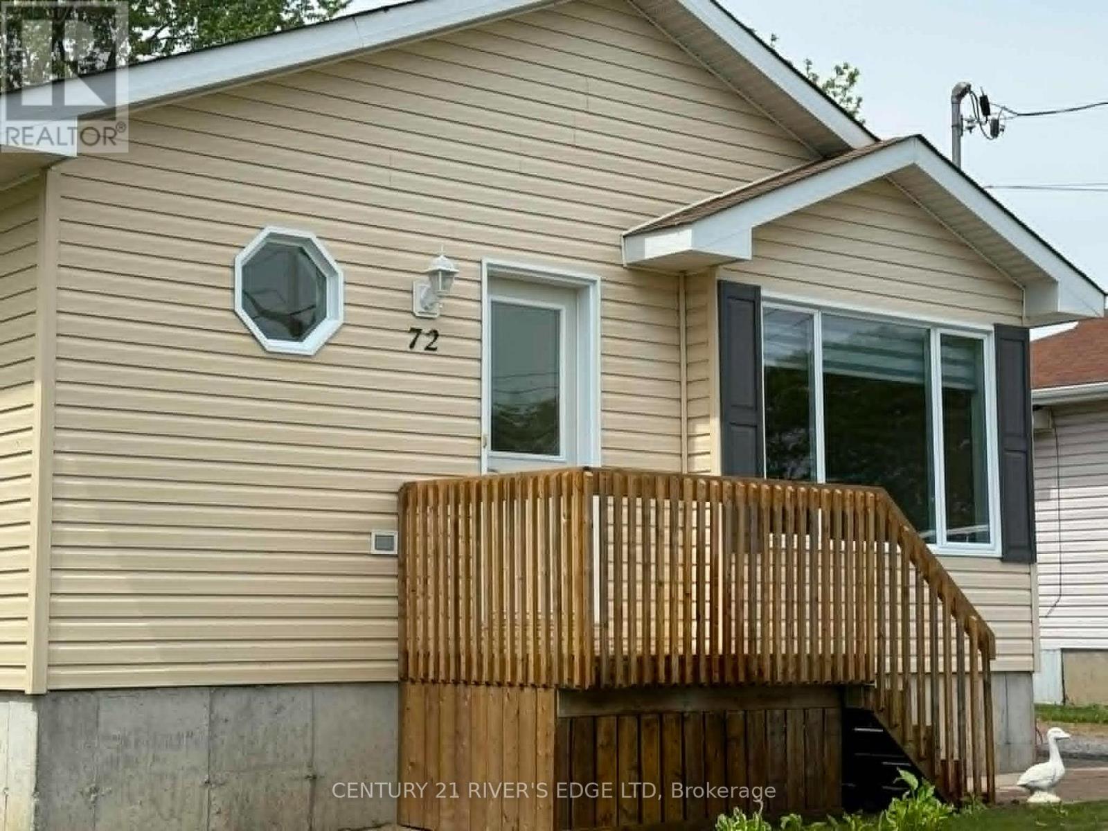 72 ST LAWRENCE STREET - 3
