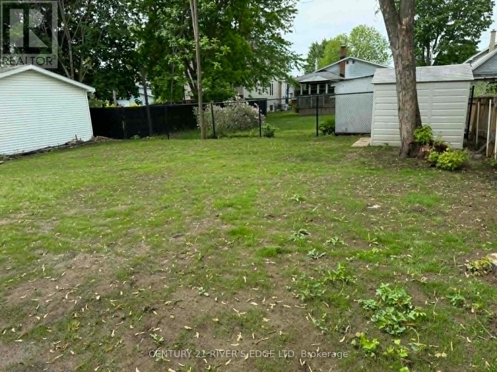 72 ST LAWRENCE STREET - 20
