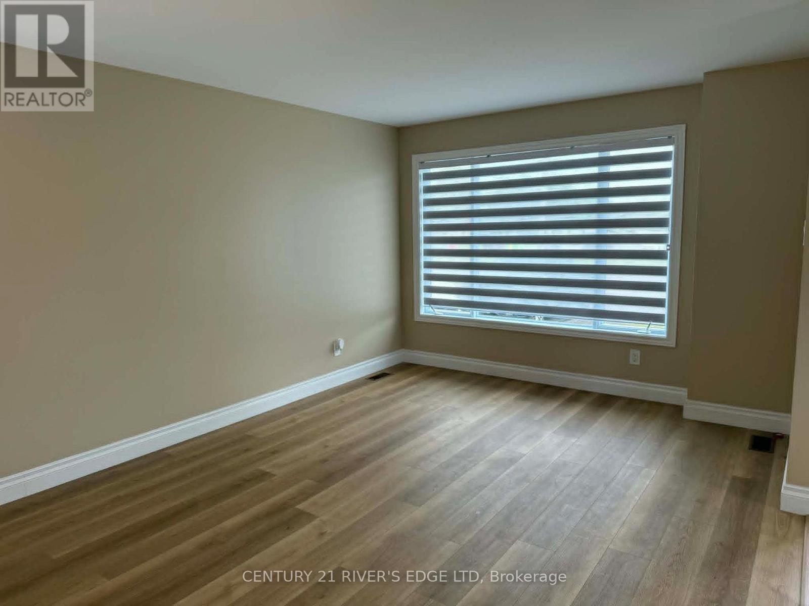 72 ST LAWRENCE STREET - 9