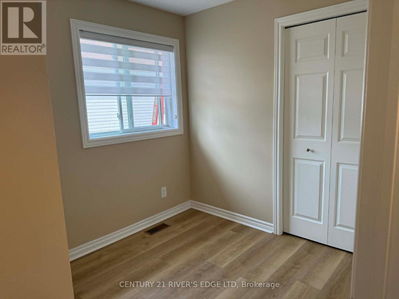 72 ST LAWRENCE STREET - 15