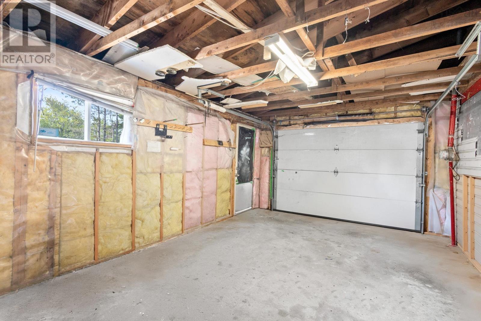 Property 34 of 47 of 2883 Sackville Drive