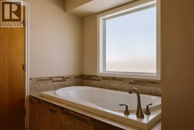 222068 TWP 840 - 25