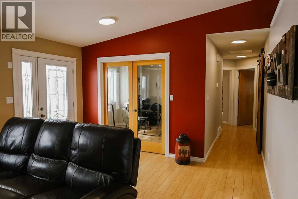 222068 TWP 840 - 15