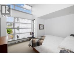 Den - 4 1137 Meares St, Victoria, BC V8V3J9 Photo 12