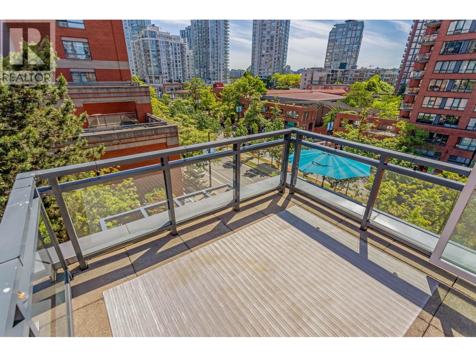 507 289 DRAKE STREET — photo 3