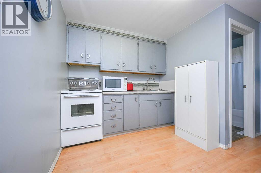 10112 104 Avenue SW — photo 11