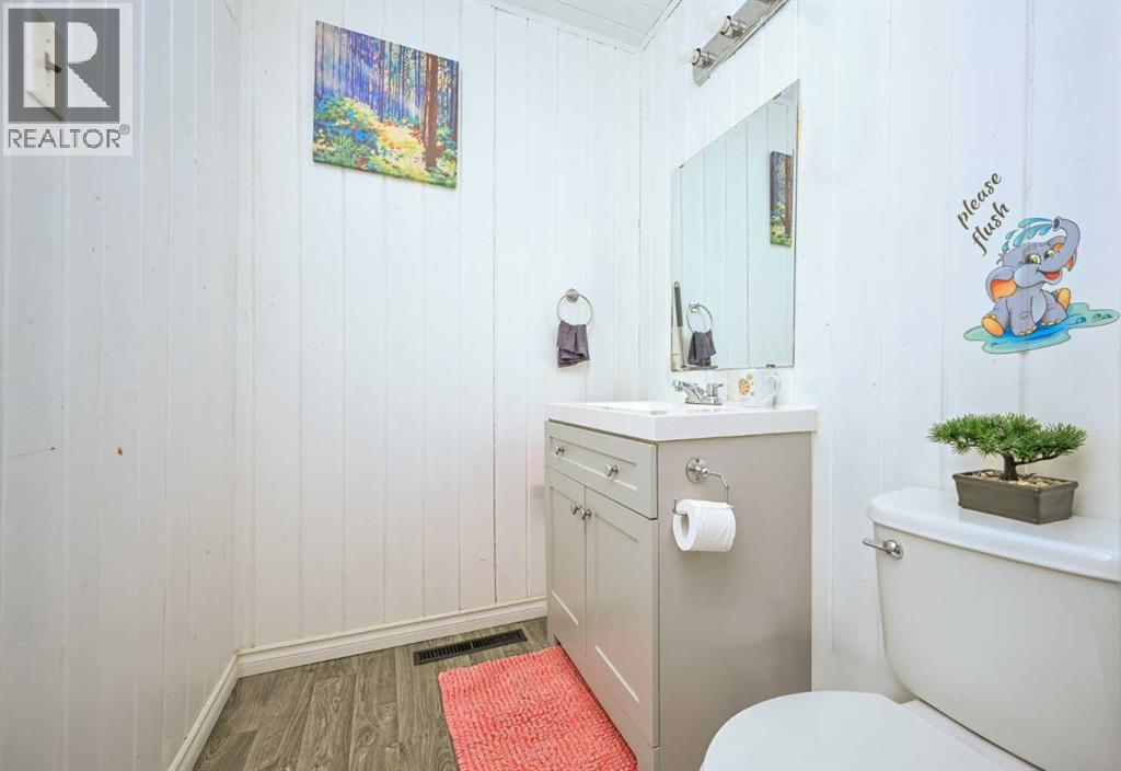 10112 104 Avenue SW — photo 21