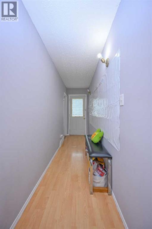 10112 104 Avenue SW — photo 26