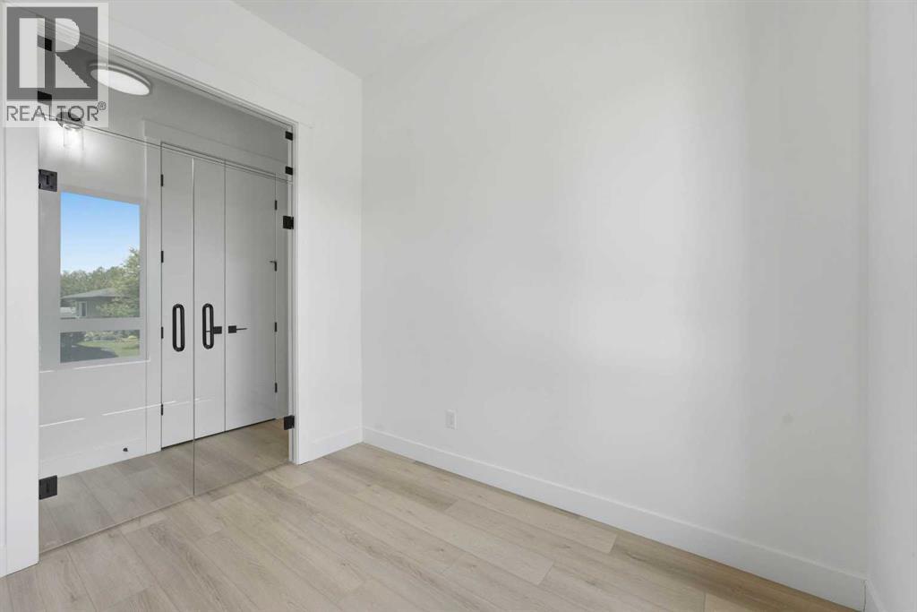 27 Glacier Drive SW — photo 17