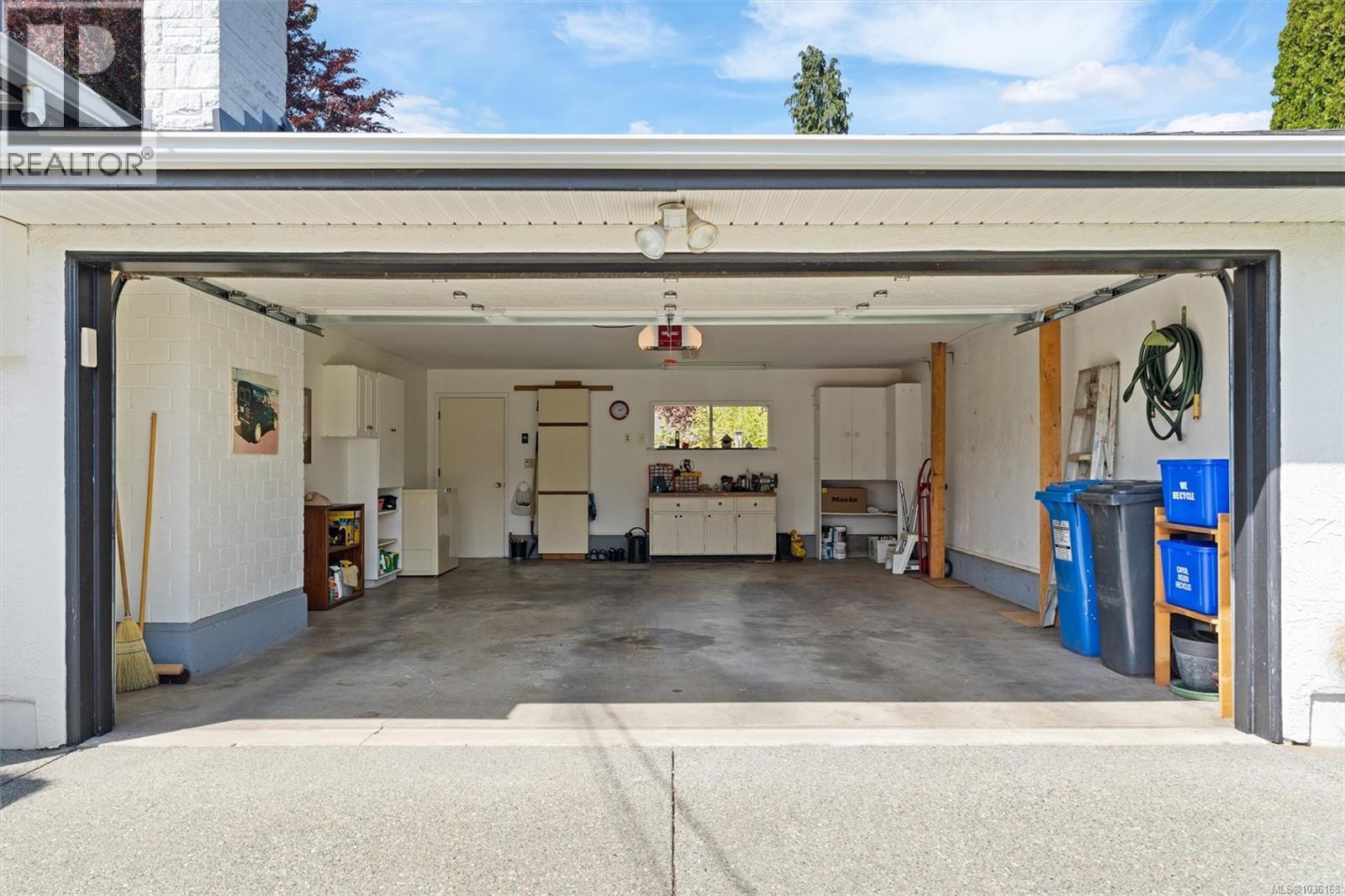 2090 McNeill Ave - 42