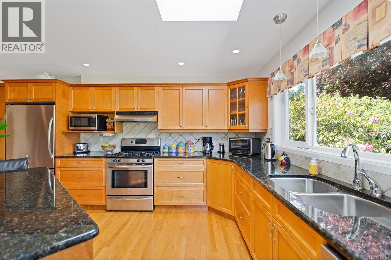 2090 McNeill Ave - 17