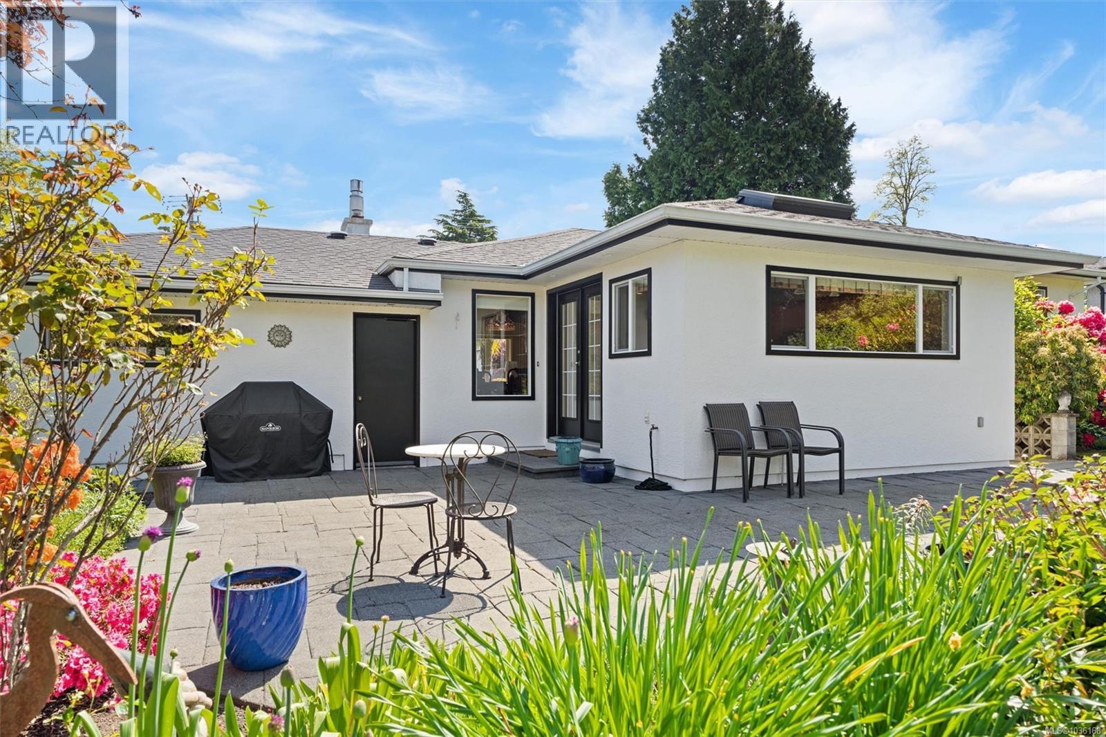 2090 McNeill Ave - 28