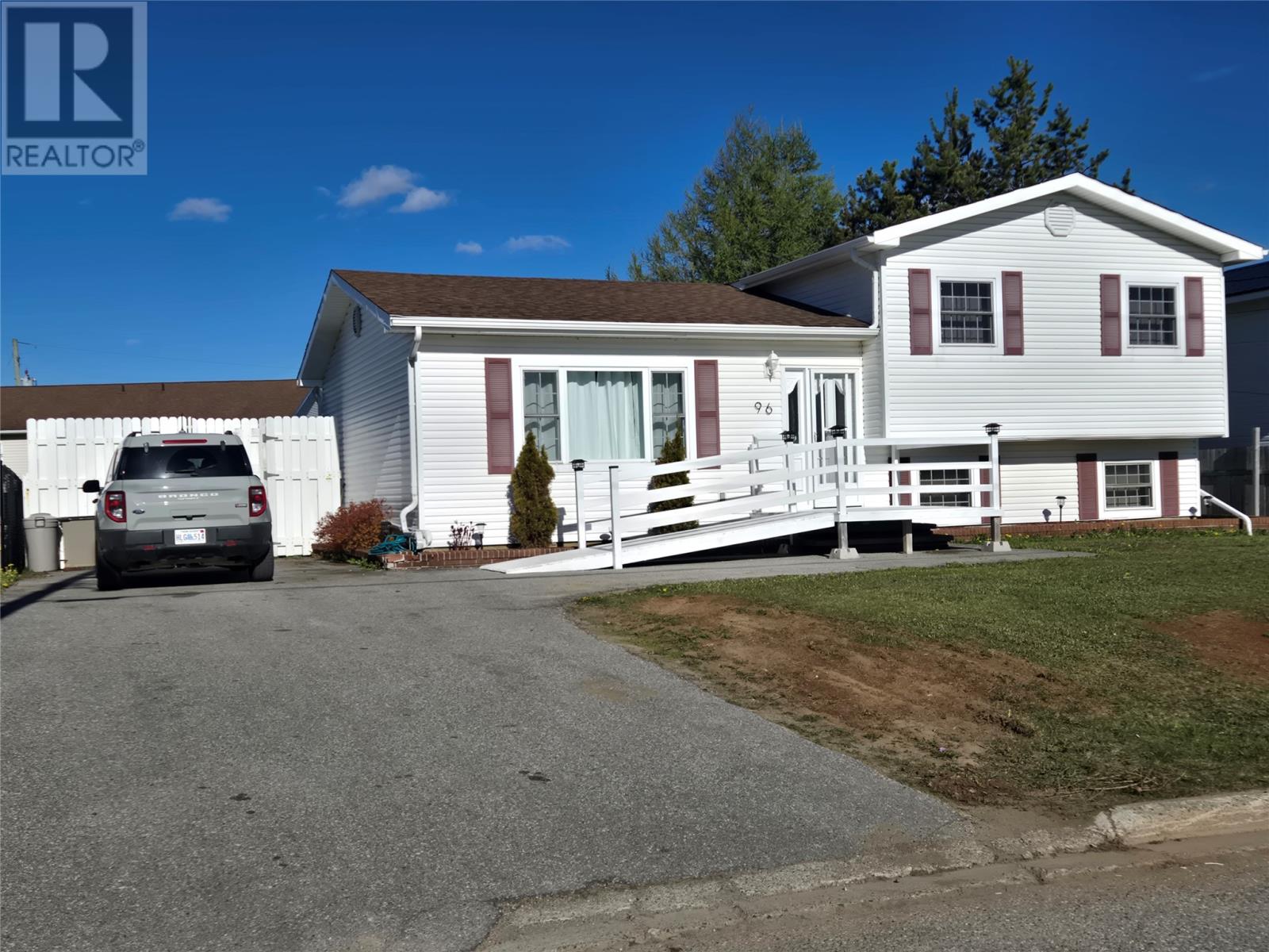 96 Colonial Avenue - 1