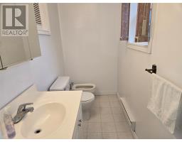 96 Colonial Avenue thumbnail 14