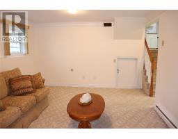 96 Colonial Avenue thumbnail 19