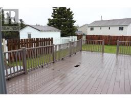 96 Colonial Avenue thumbnail 2
