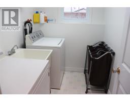 96 Colonial Avenue thumbnail 21