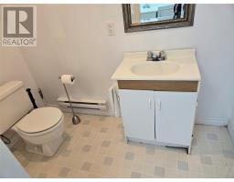 96 Colonial Avenue thumbnail 22