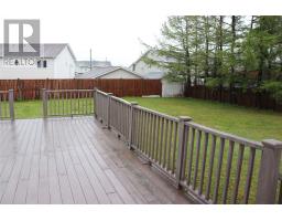 96 Colonial Avenue thumbnail 3
