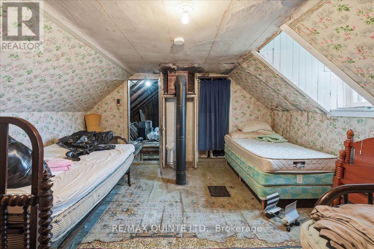 115 GIBSON ROAD - 39