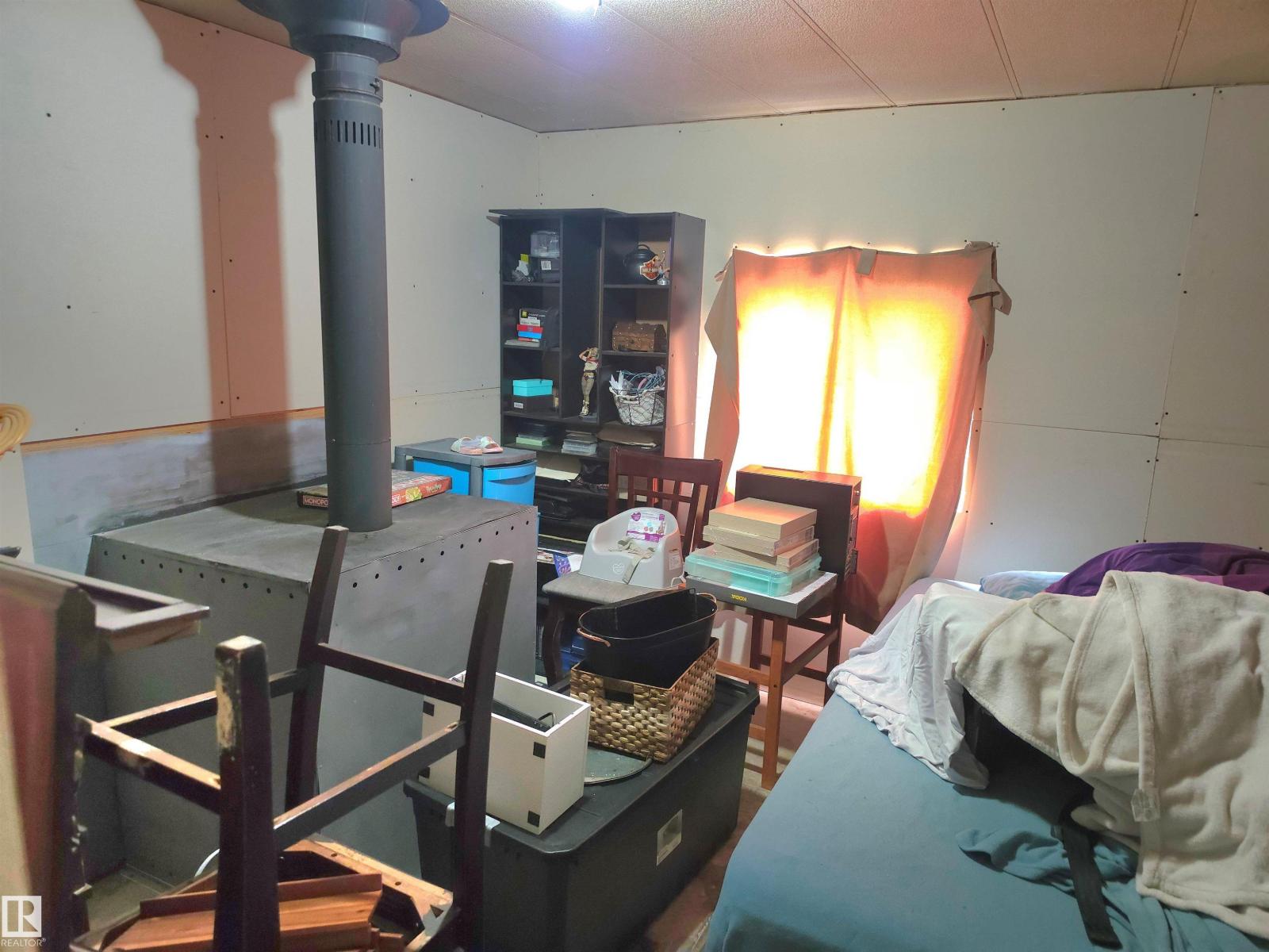 4916 47 ST - 30